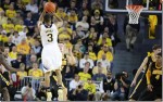 Michigan-95-Iowa-67-_6_thumb.jpg