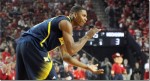 Michigan-71-Nebraska-70-_6_thumb.jpg